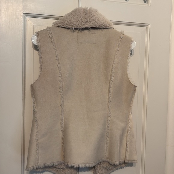 Sam Edelman Cream Shearling Vest - faux suede - size small - Picture 5 of 5